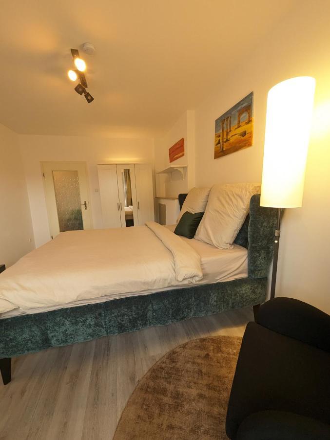 Gemuetliche Zimmer Im Herzen Der Stadt Em-Apartments Deutschland Bielefeld Dış mekan fotoğraf